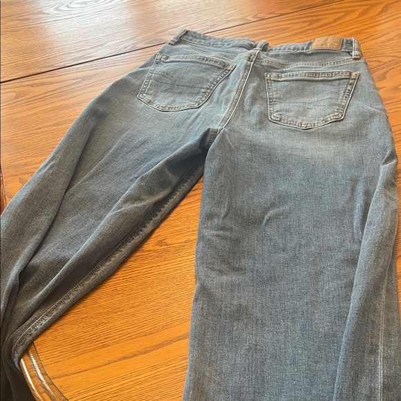 American Eagle Dreamy Drape Stretch Super High Waisted Baggy Wide Leg Jean - Picture 13 of 14